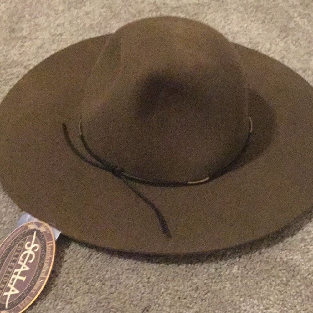 100% wool hat - Picture 4 of 8
